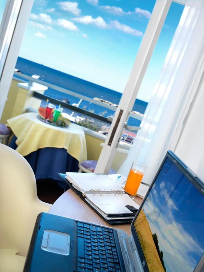 Hotel Diplomatic Bellaria-Igea Marina Extérieur photo